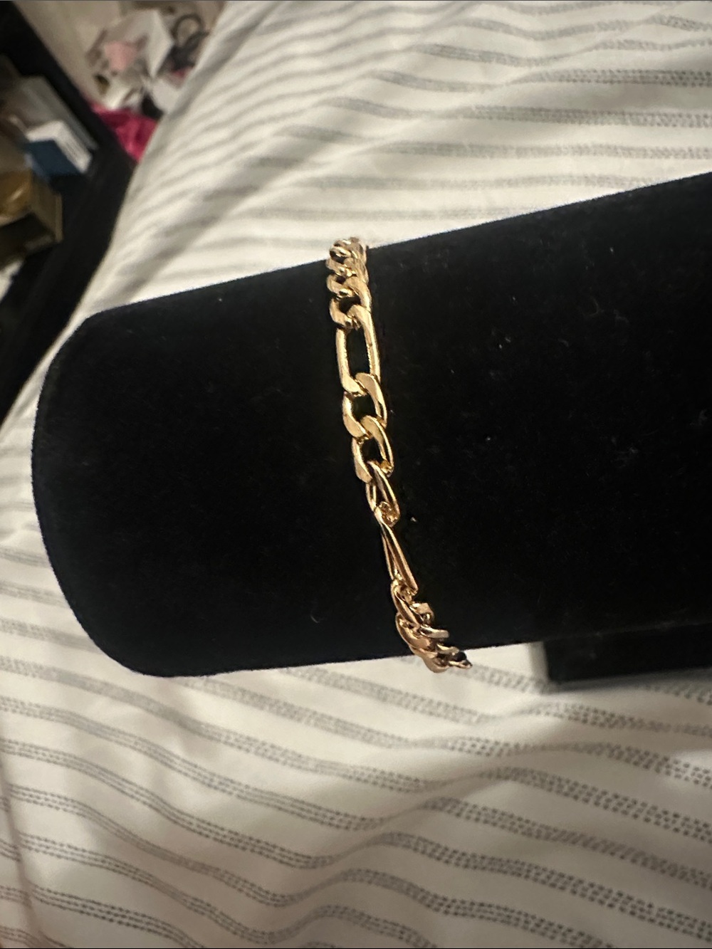 Elegant Gold Link Bracelet for Women